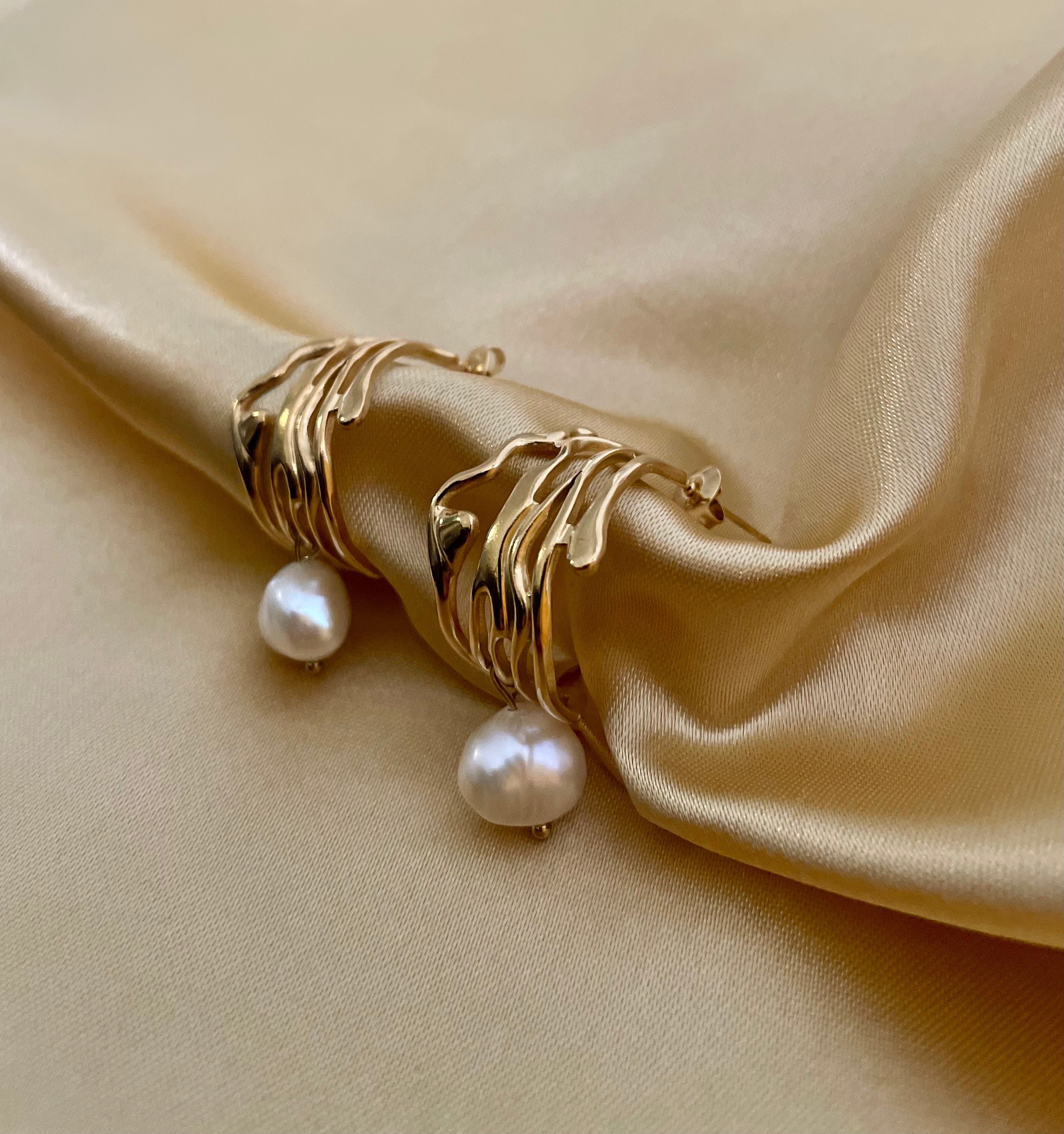 Earrings Atlanta - Freshwater Baroque Pearls