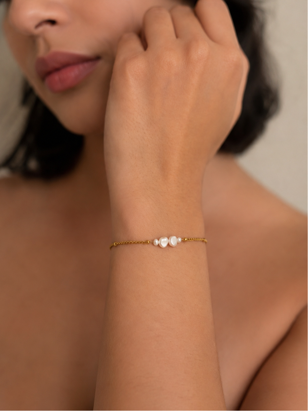 White Petit Pearl Bracelet