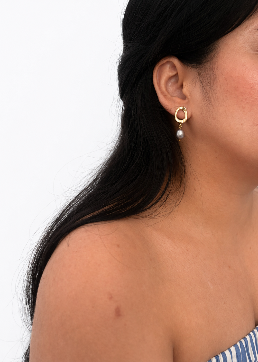 Pebble Keshi Round Grey Pearl Earrings