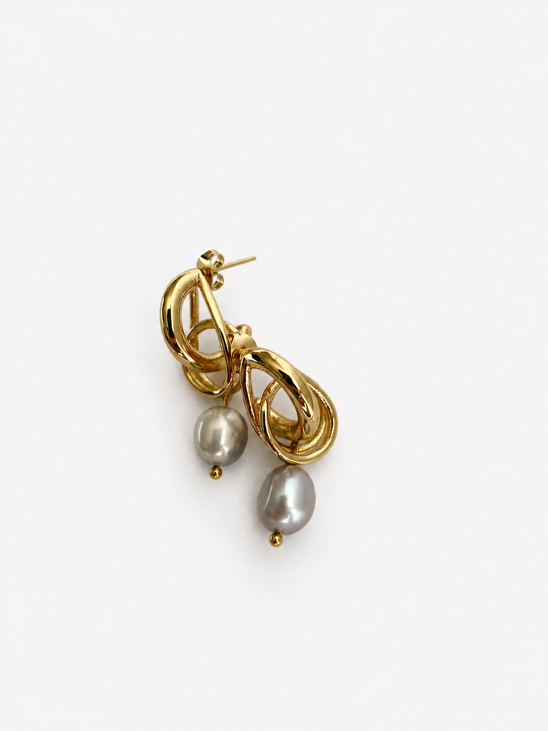 Droplet Baroque Round Grey Pearl Earrings