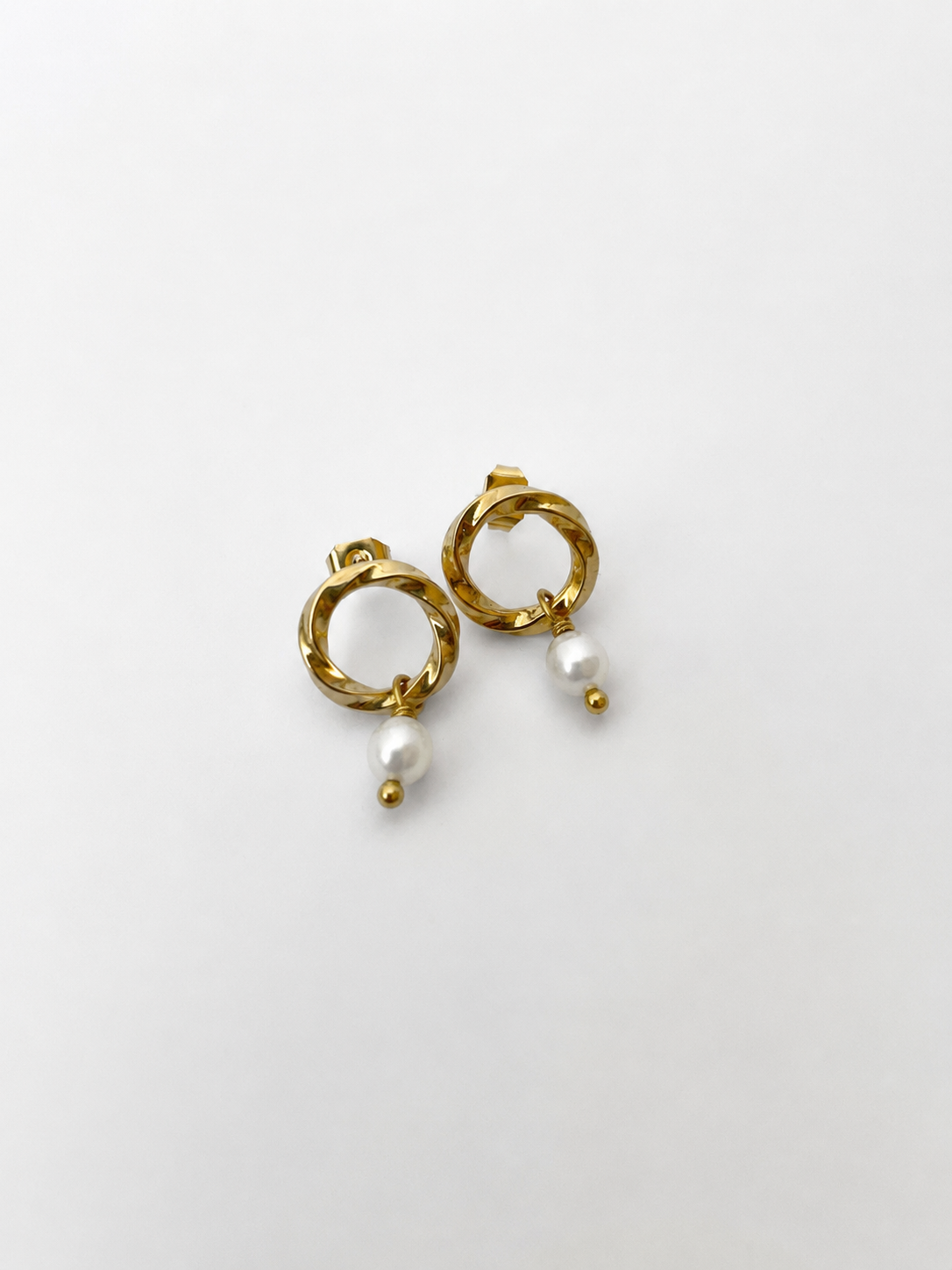 Circle Pearl Stud Earrings