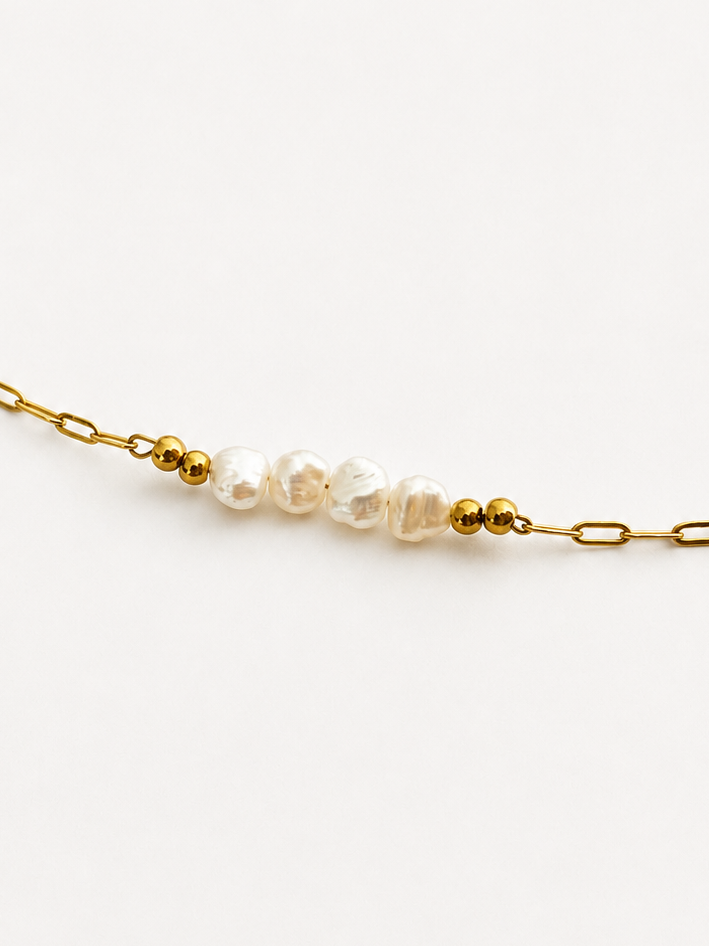 Keshi White Pearl Necklace