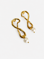 Knot Keshi Pearl Drop Earrings