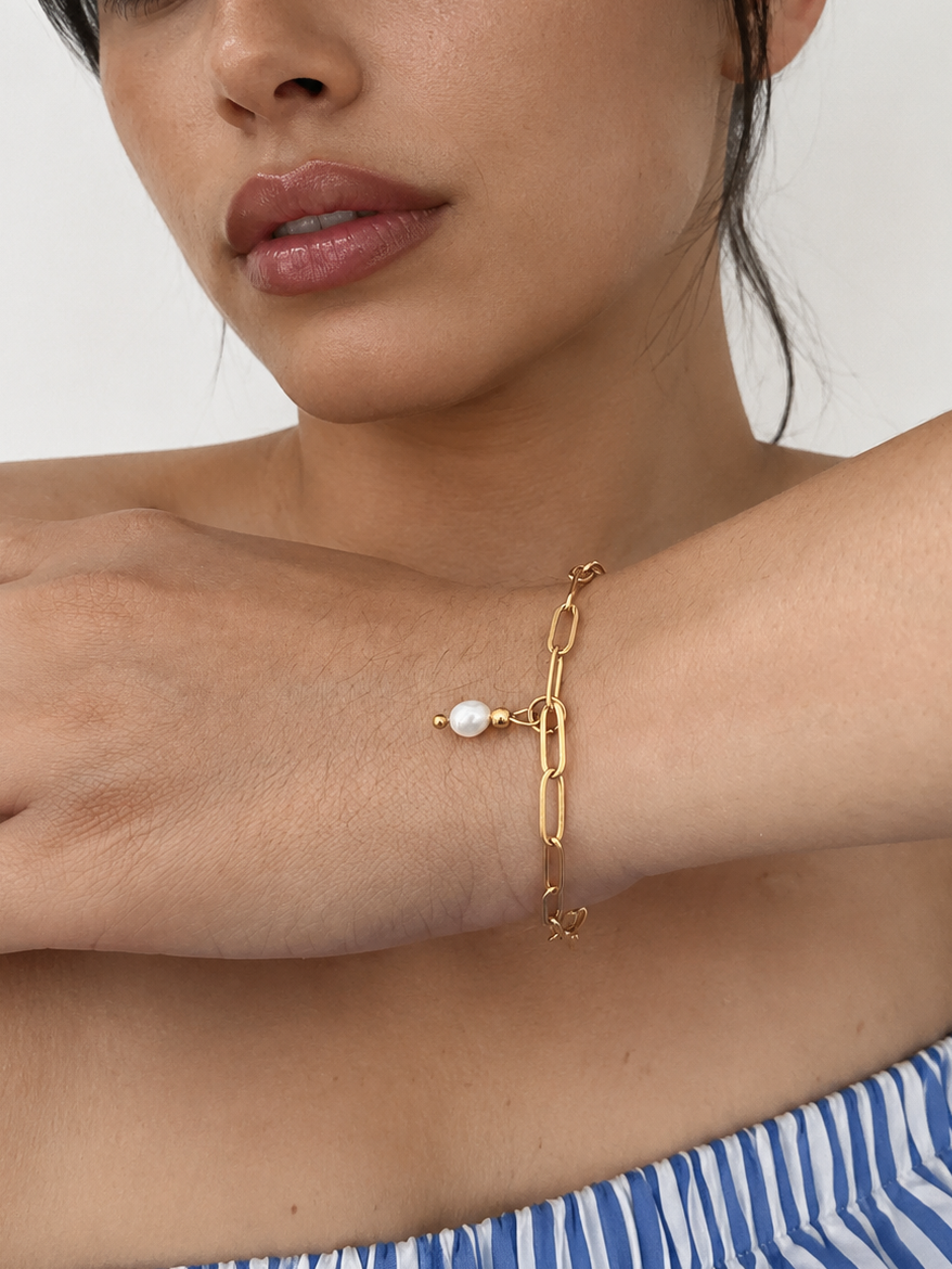 Paperclip White Pearl Bracelet