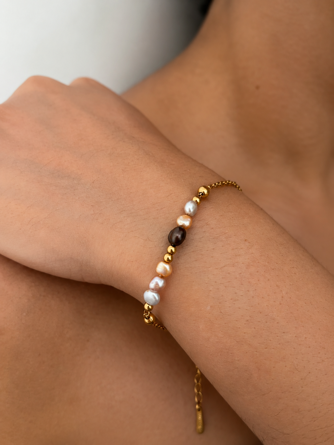 Gold and Grey Pearl Melange Bracelet
