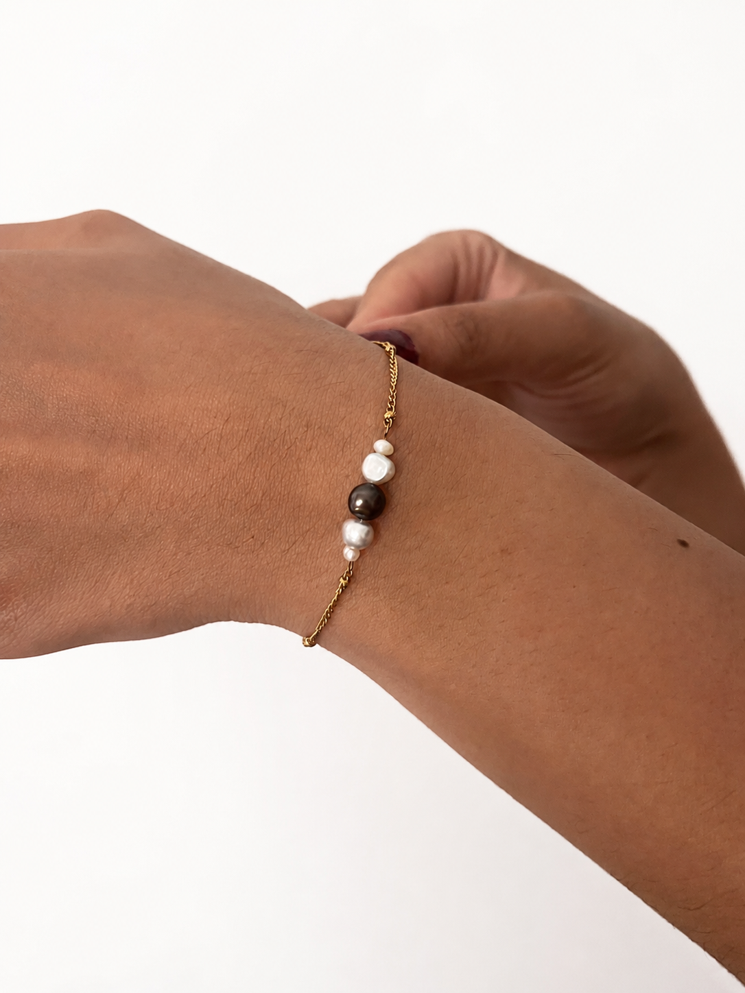 Grey Petit Pearl Bracelet