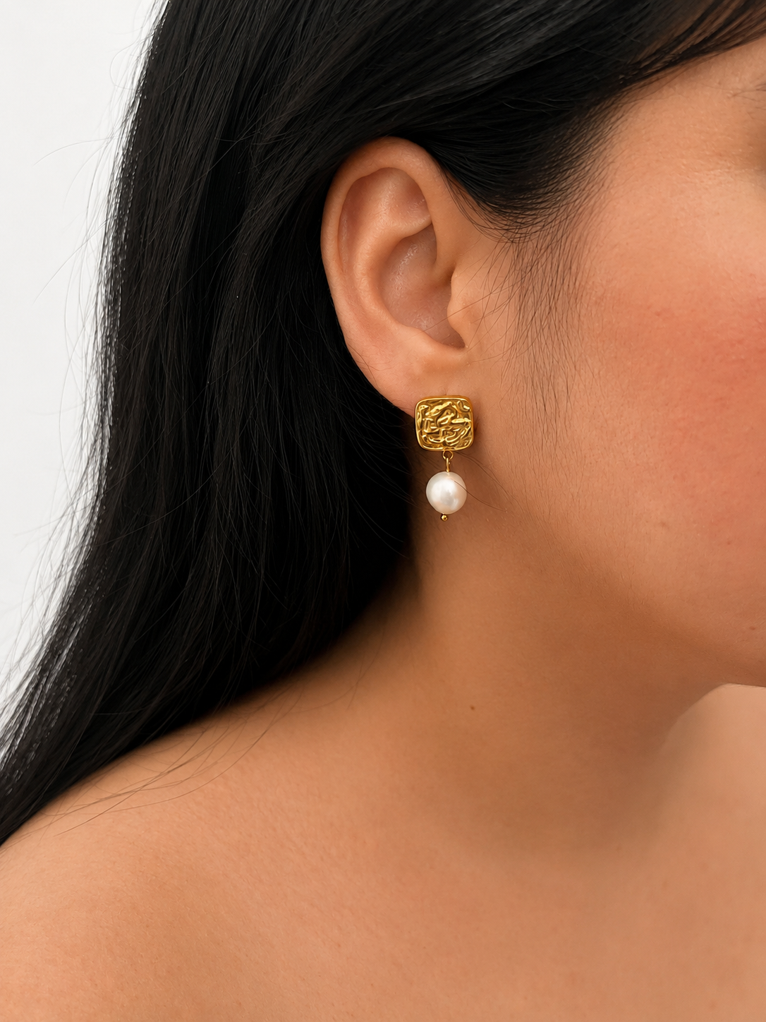 Textured Square Baroque Round Pearl Stud Earrings