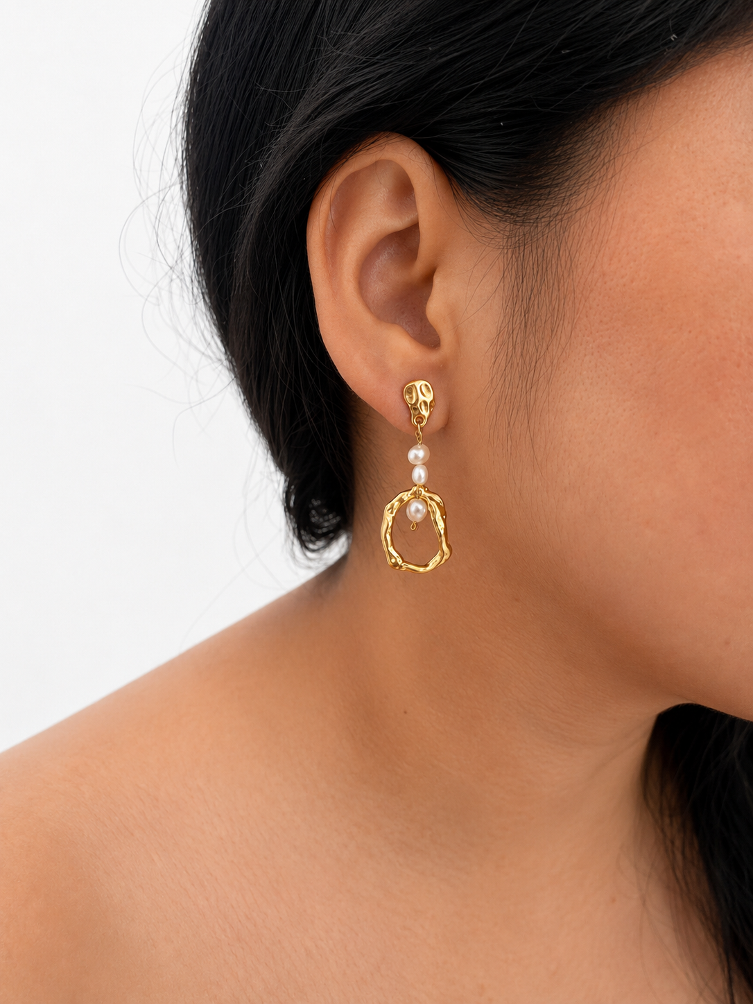 Organic White Baroque Pearl Droplet Earring