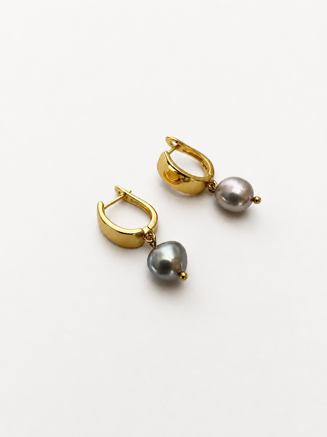 Heirloom Huggie Baroque Round Grey Pearl Earrings