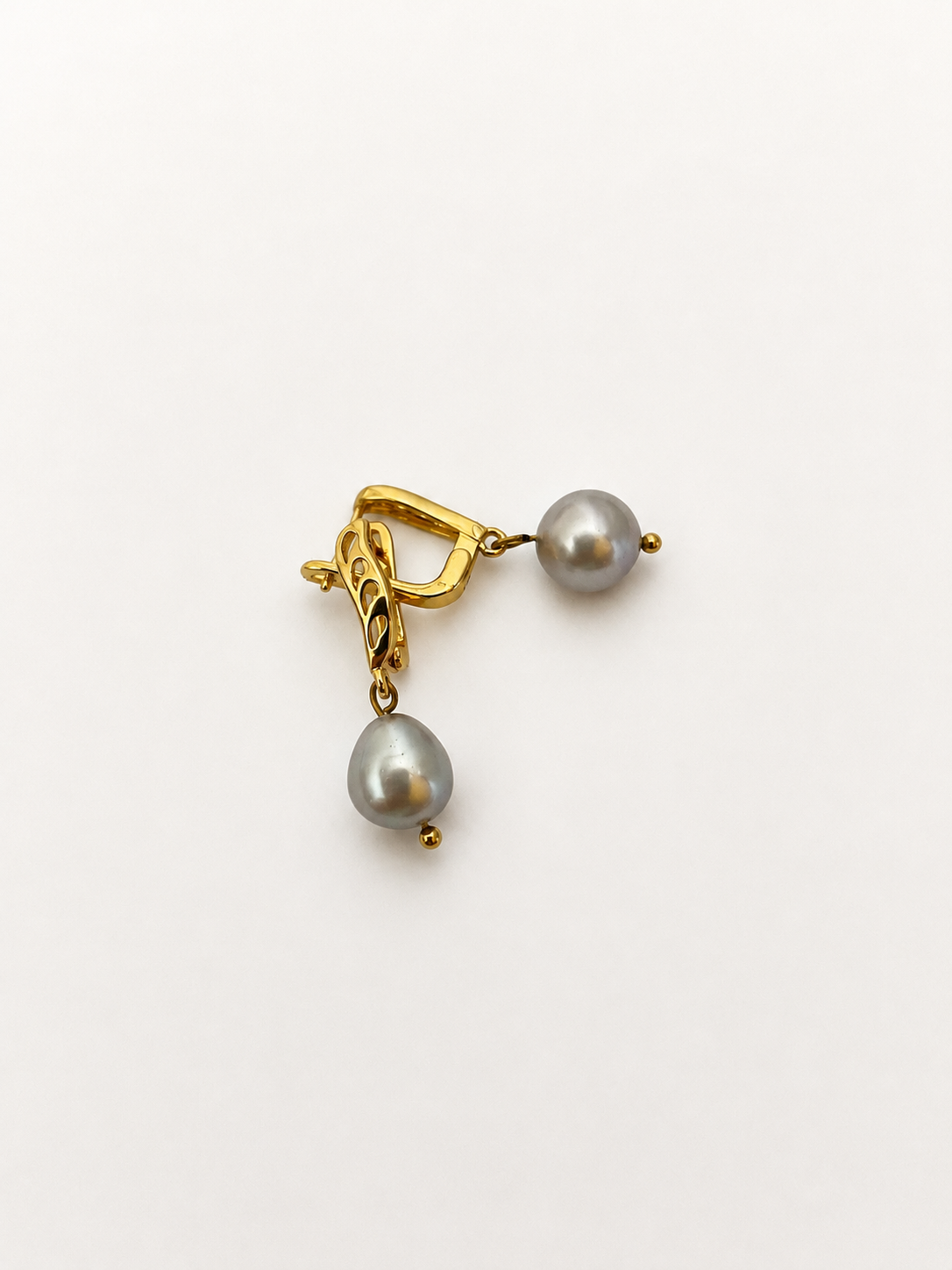 Baroque Round Grey Pearl Drop Earrings