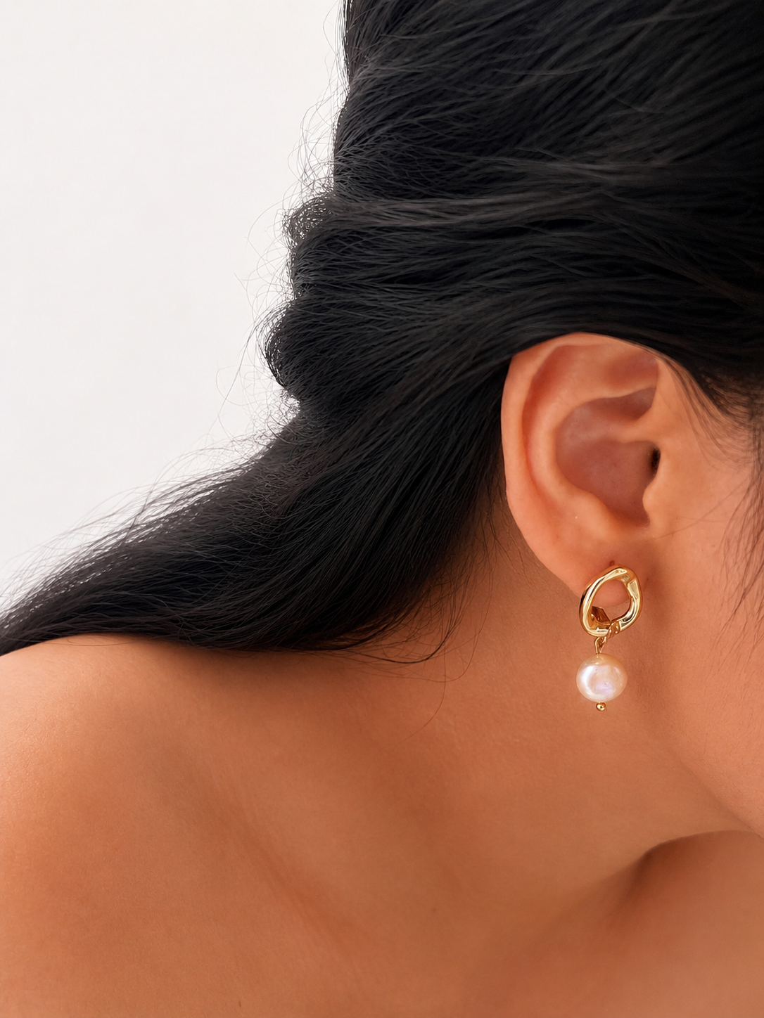 Pebble Baroque Round White Pearl Earrings