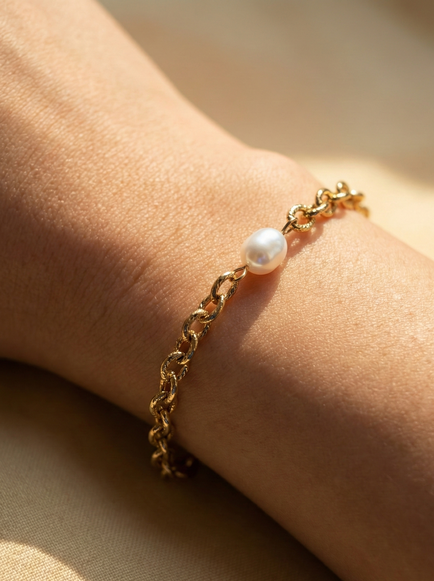 Bracelet Agnes - White Freshwater Pearl