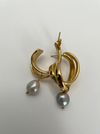 Keshi Round Grey Pearl Hoop Earrings