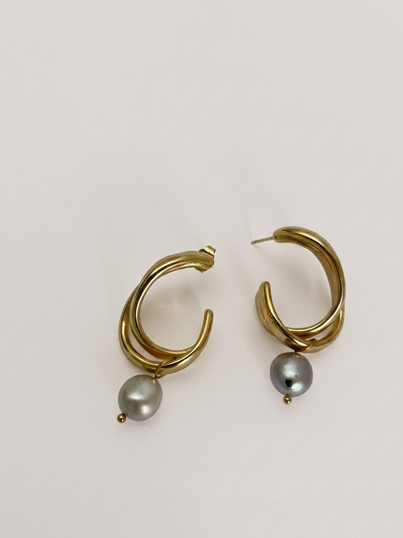 Keshi Round Grey Pearl Hoop Earrings